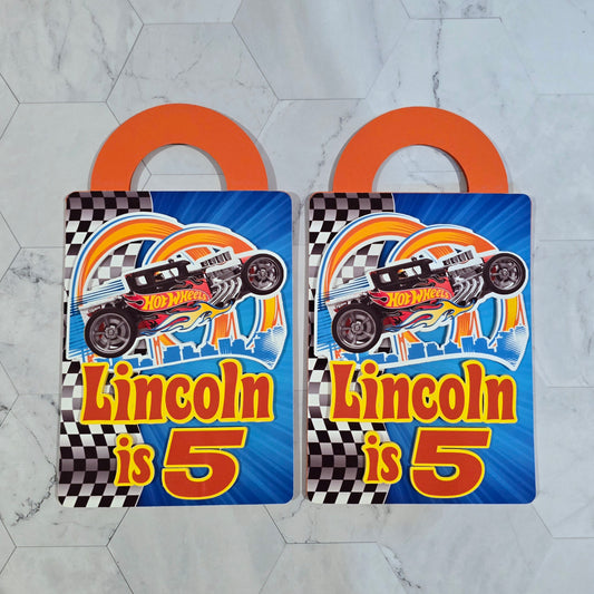 Hot Wheels coloring suite case + stickers, Hot Wheels party favors, Race cars coloring