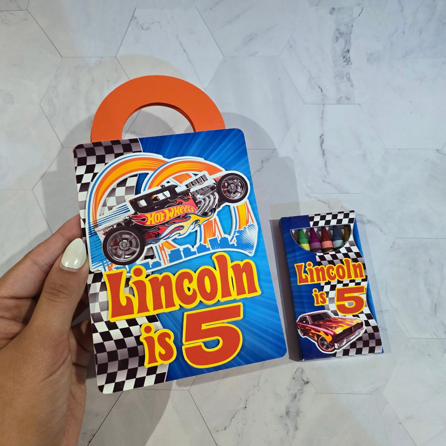 Hot Wheels coloring suite case + stickers, Hot Wheels party favors, Race cars coloring