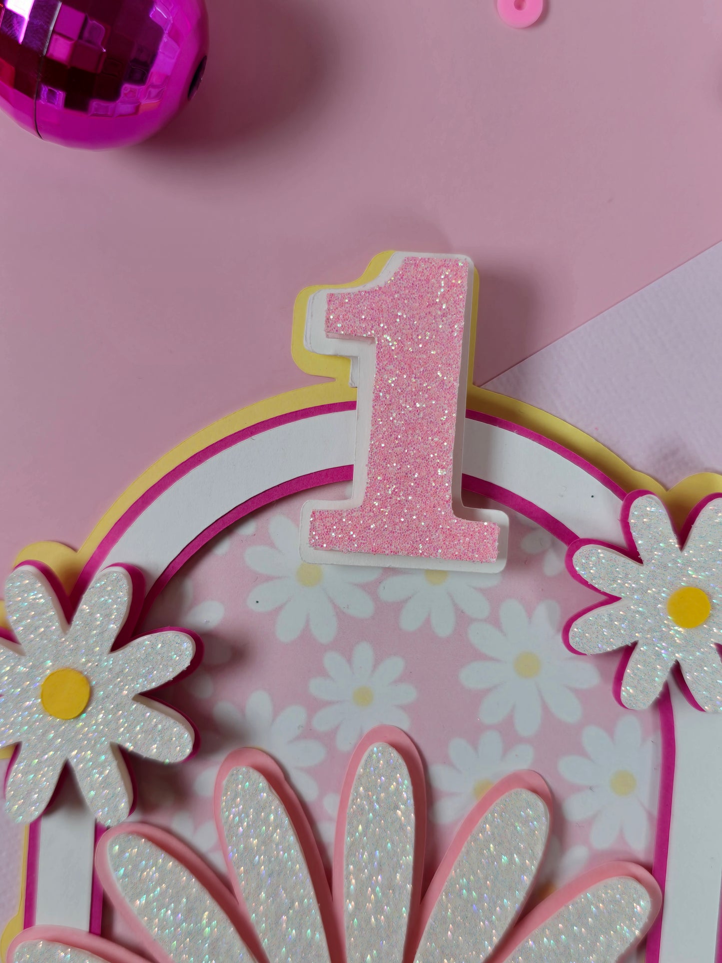 Daisy Cake topper, Flower cake topper, one daisy cake topper