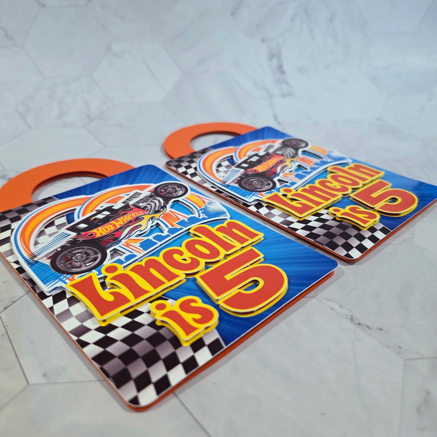 Hot Wheels coloring suite case + stickers, Hot Wheels party favors, Race cars coloring