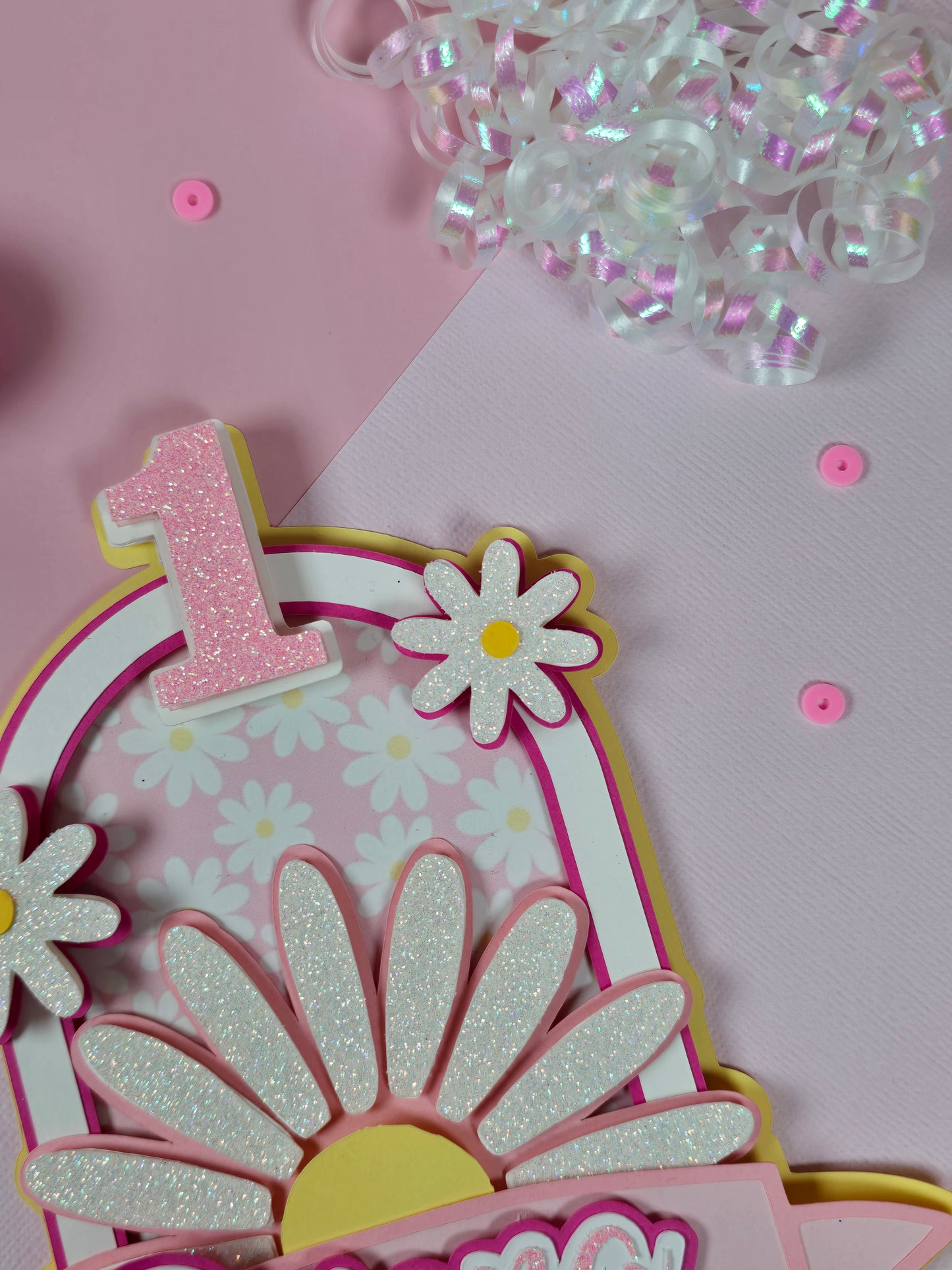 Daisy Cake topper, Flower cake topper, one daisy cake topper