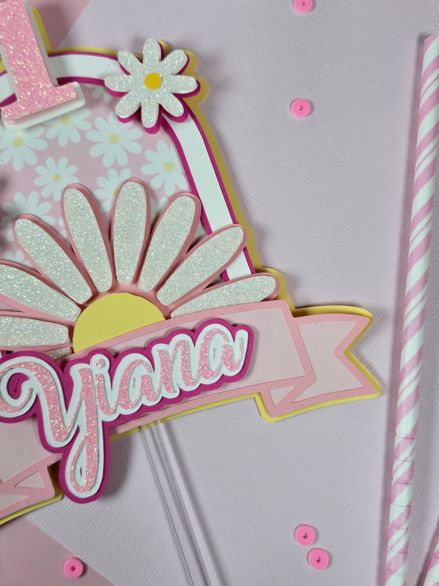 Daisy Cake topper, Flower cake topper, one daisy cake topper